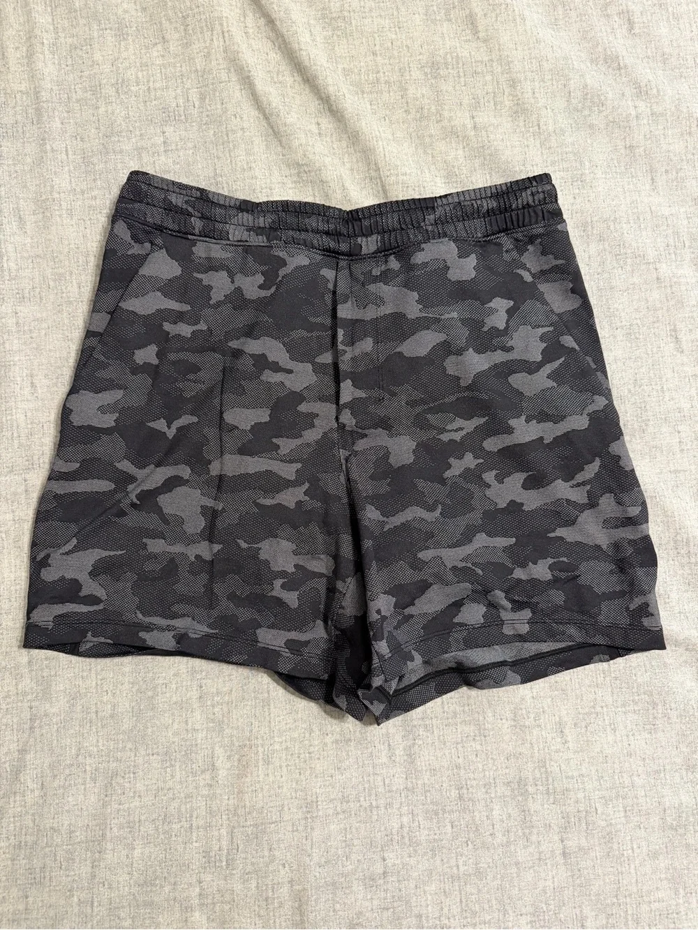 lululemon athletica Men's Black and Gray Camo Training Shorts